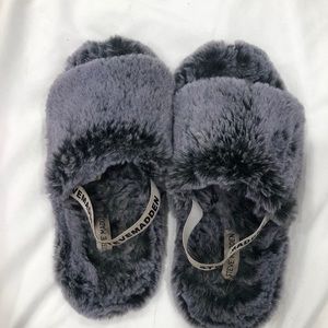 Steve Madden Furry Slides